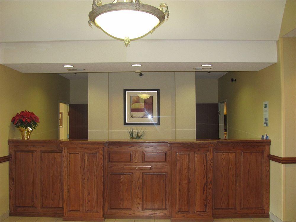 Holiday Inn Express Hotel & Suites Burlington By Ihg Exteriör bild