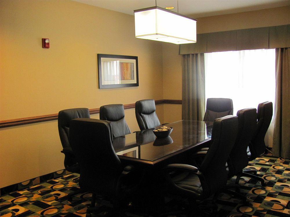Holiday Inn Express Hotel & Suites Burlington By Ihg Bekvämligheter bild