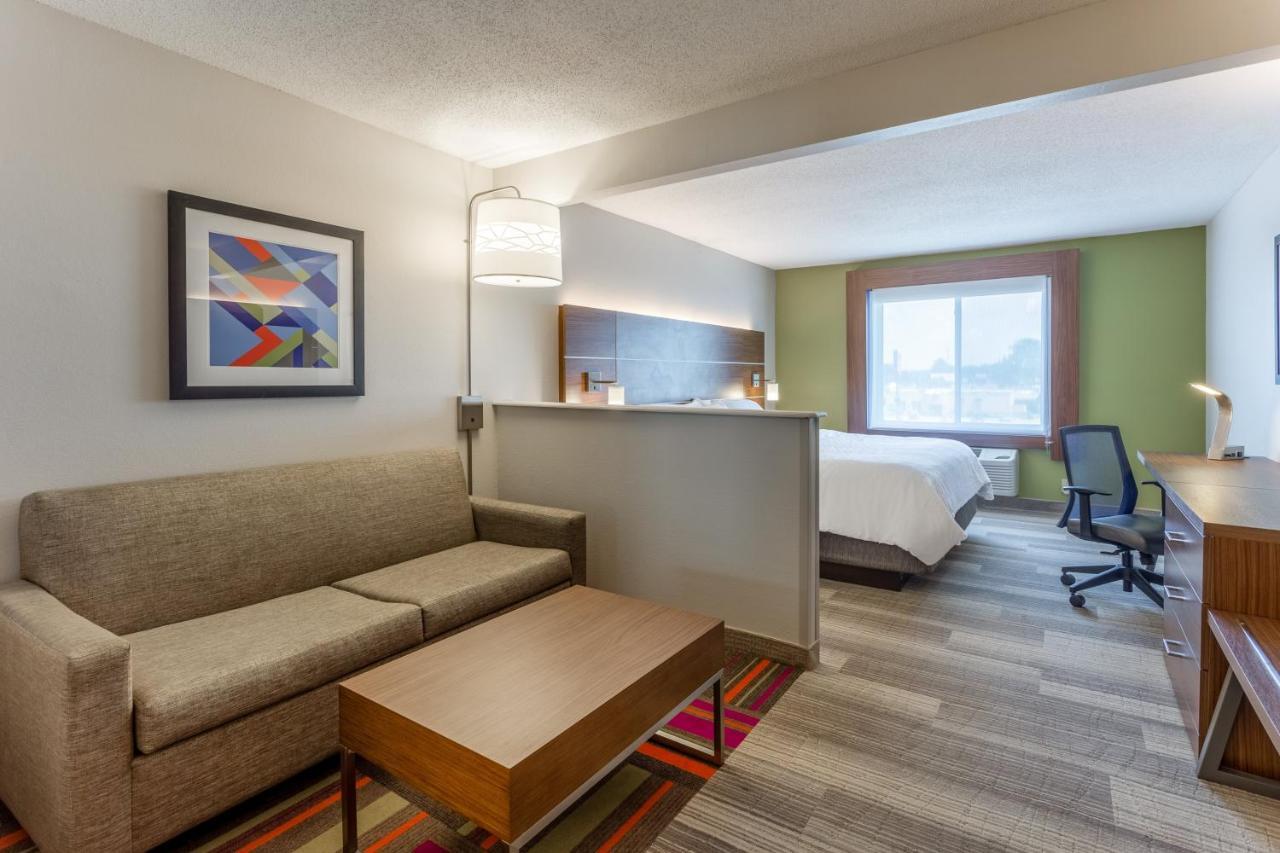 Holiday Inn Express Hotel & Suites Burlington By Ihg Exteriör bild