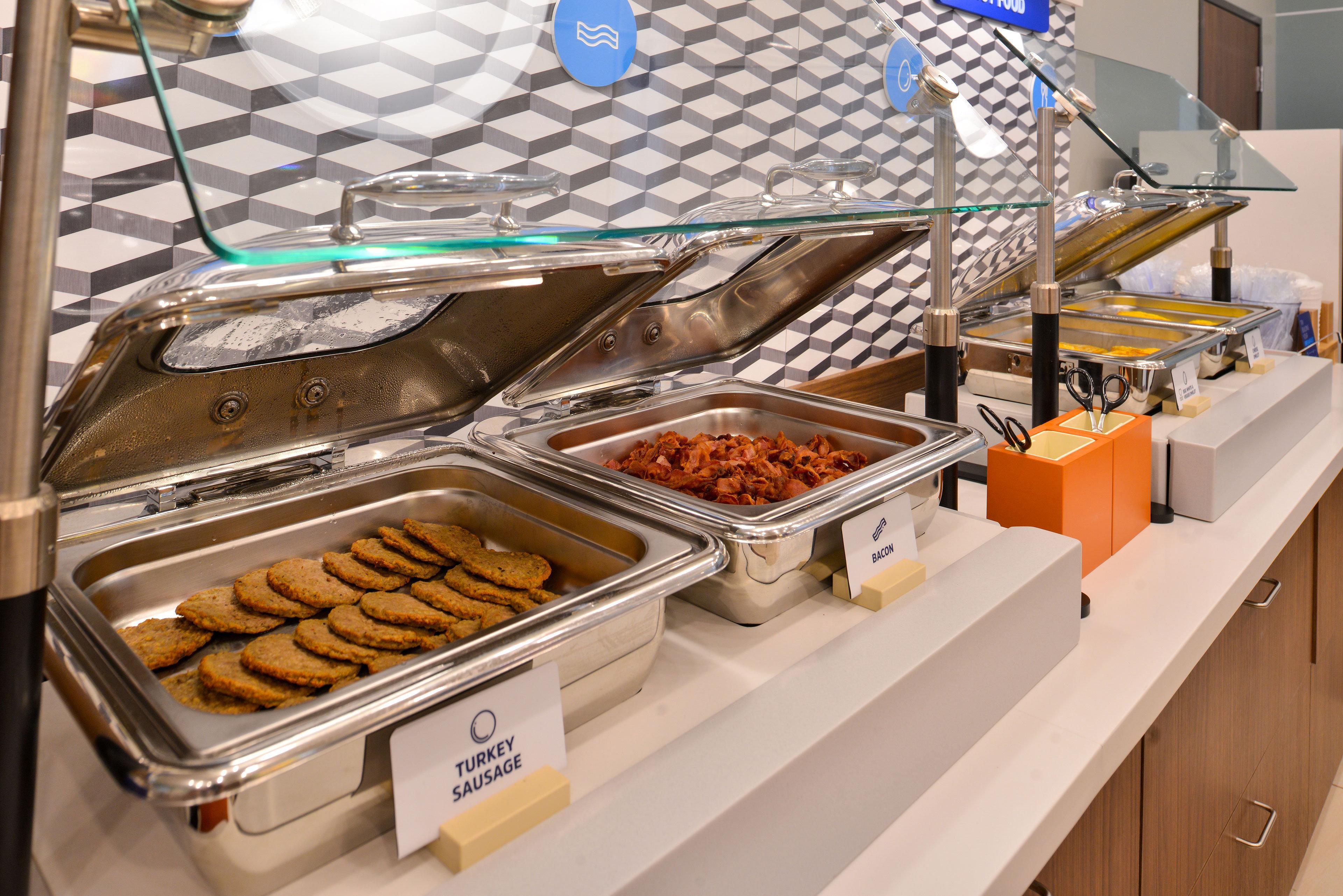 Holiday Inn Express Hotel & Suites Burlington By Ihg Exteriör bild