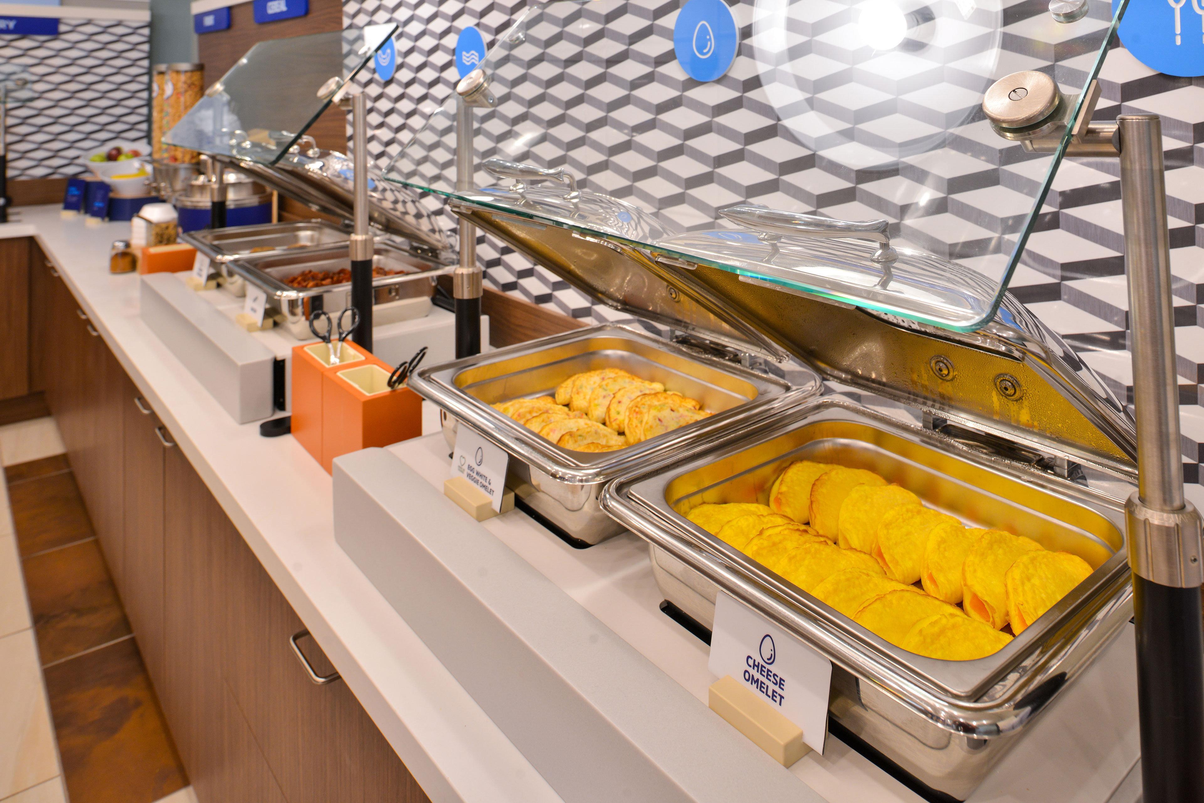 Holiday Inn Express Hotel & Suites Burlington By Ihg Exteriör bild