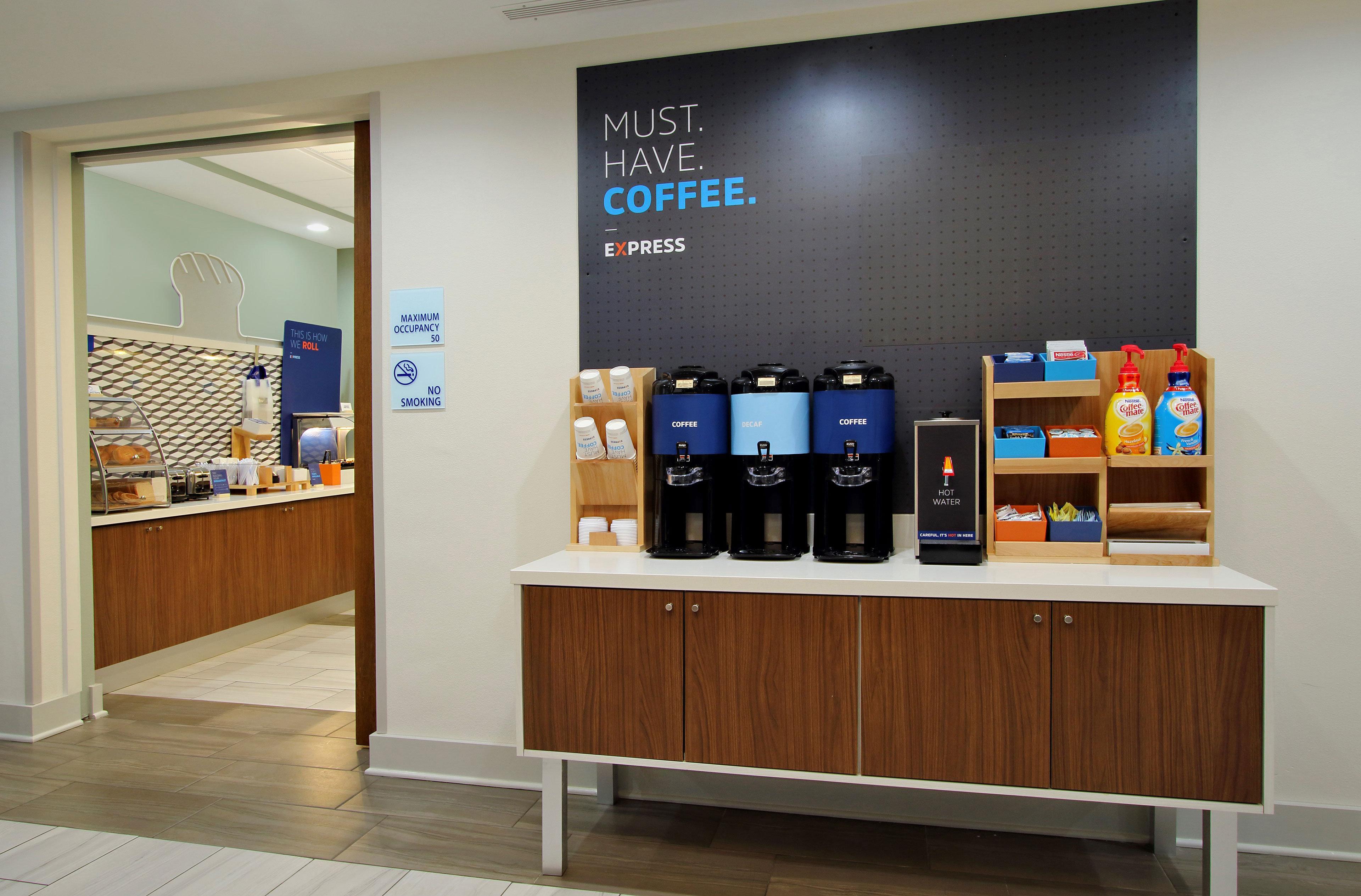 Holiday Inn Express Hotel & Suites Burlington By Ihg Exteriör bild